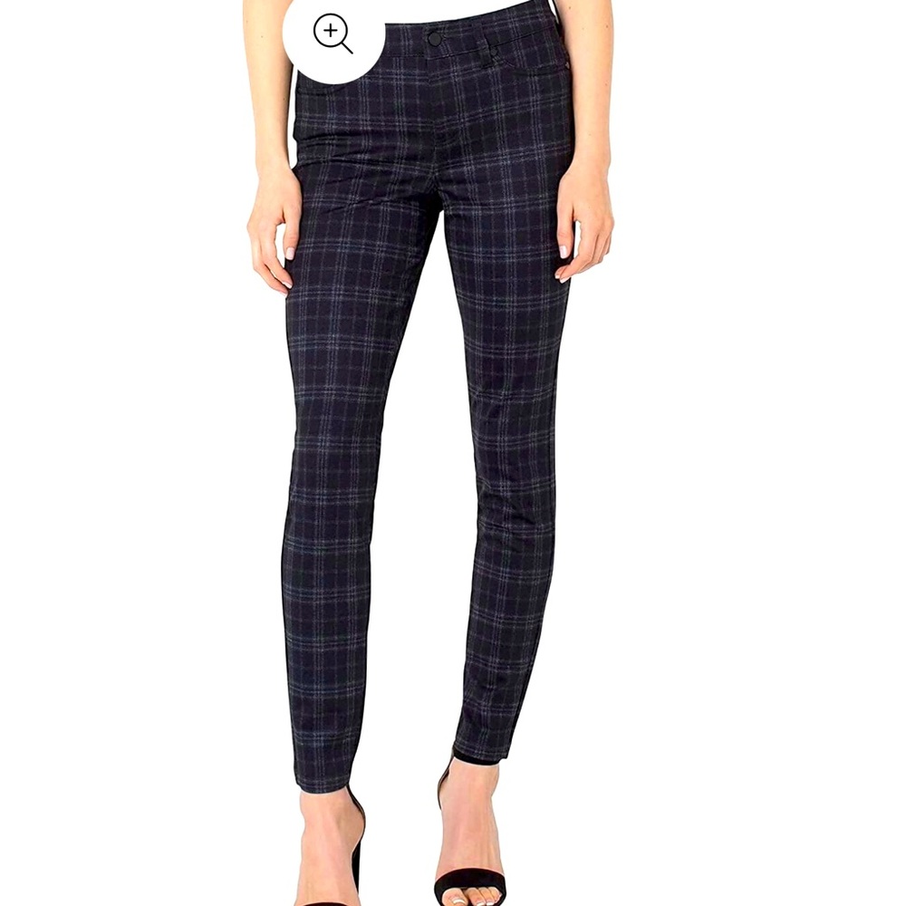 Liverpool Madonna Skinny Ankle Pants Black and White Plaid